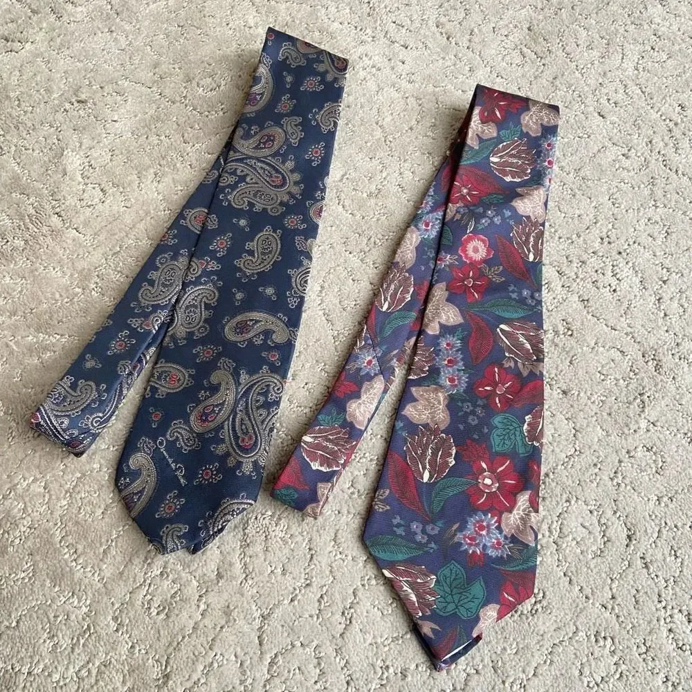 Oscar de la Renta Vintage Silk Neck Ties Set of Two